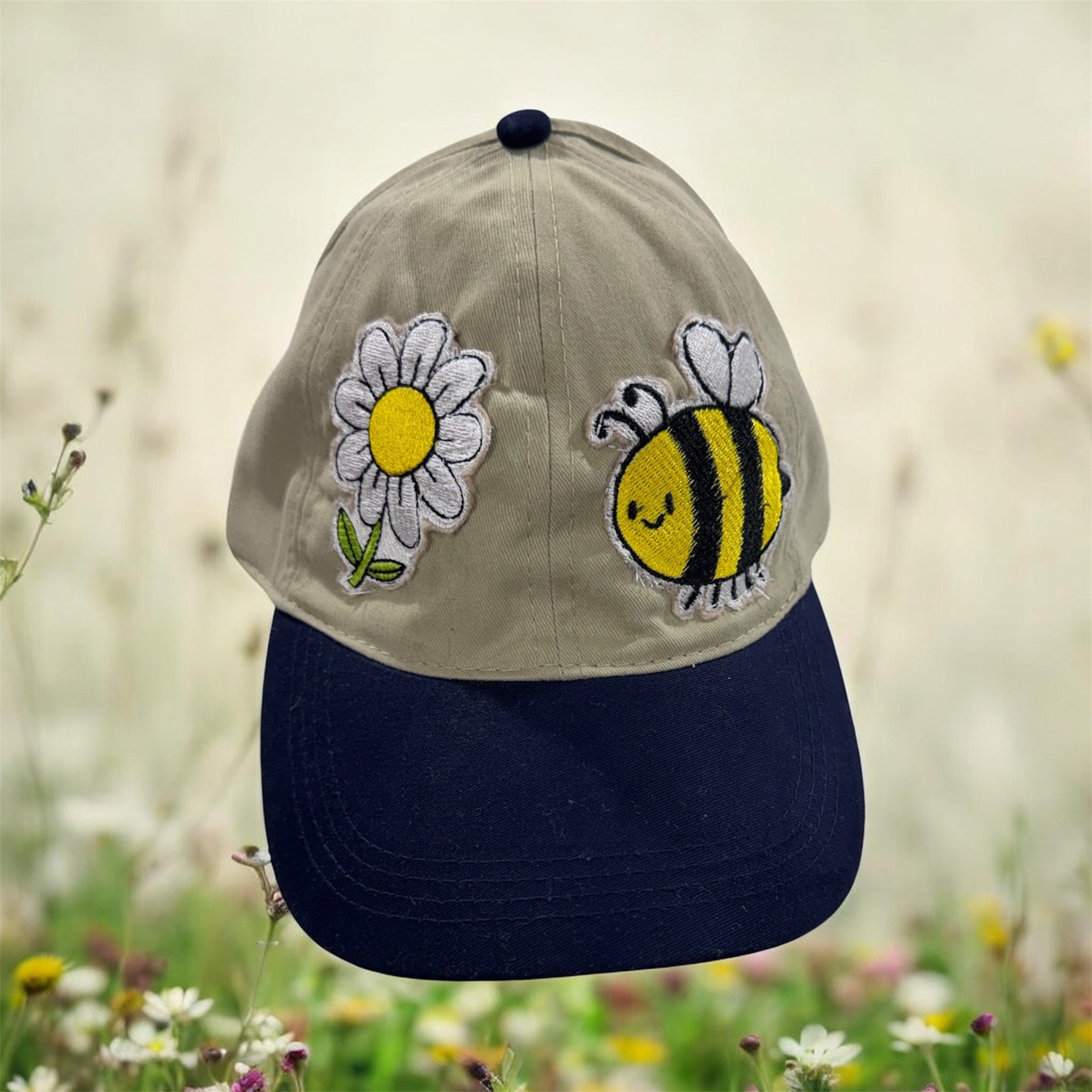 Flower & Bee Ponytail cap